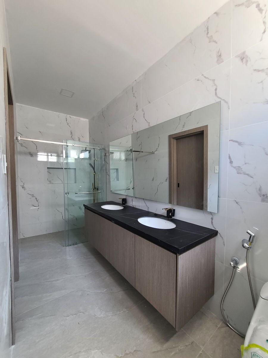 Casa Vista Al Lago de Estreno en Venta, Isla Mocoli, Guayas — imagen 2