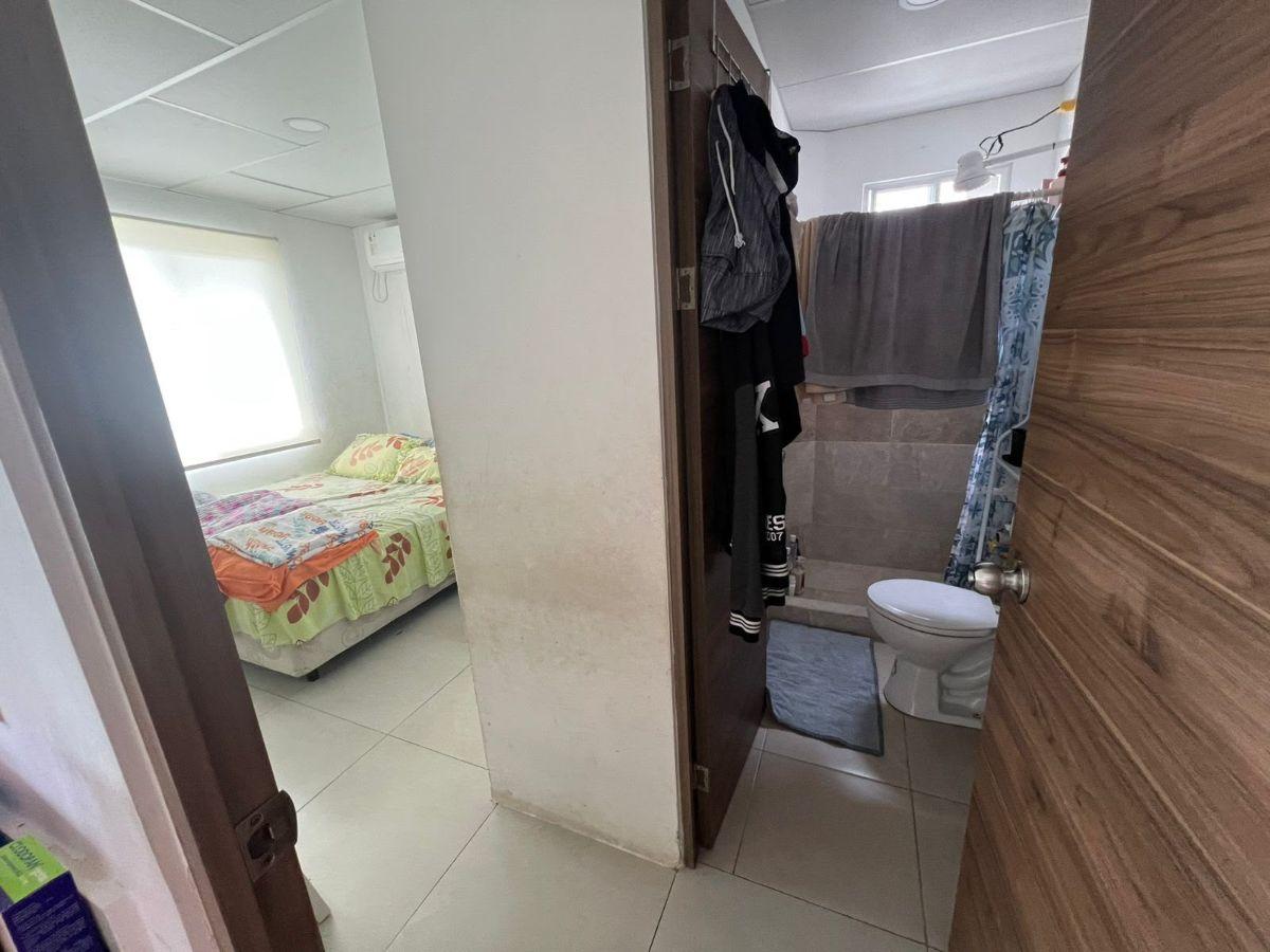 Vendo Departamento en Urb. Villas del Rey, Guayas — imagen 2