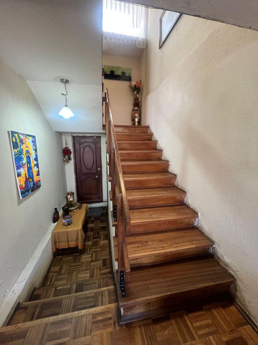 Venta Casa El Dorado, Cerca Instituto Geográfico Militar con 196 m², Parqueadero, 4 Habitaciones — imagen 8