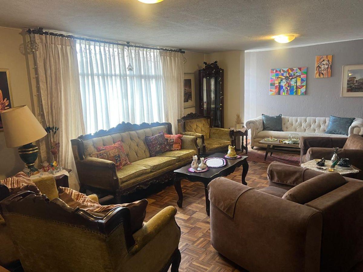 Venta Casa El Dorado, Cerca Instituto Geográfico Militar con 196 m², Parqueadero, 4 Habitaciones — imagen 4