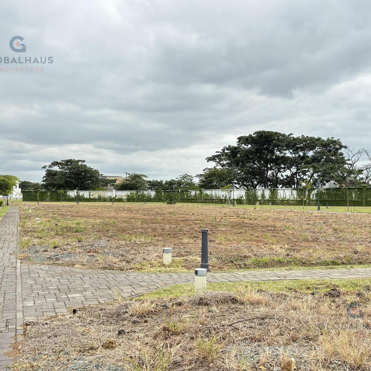 Venta de Terreno Esquinero en Urb. Aires Norte, 296 m². G. P. Guayas — imagen 1