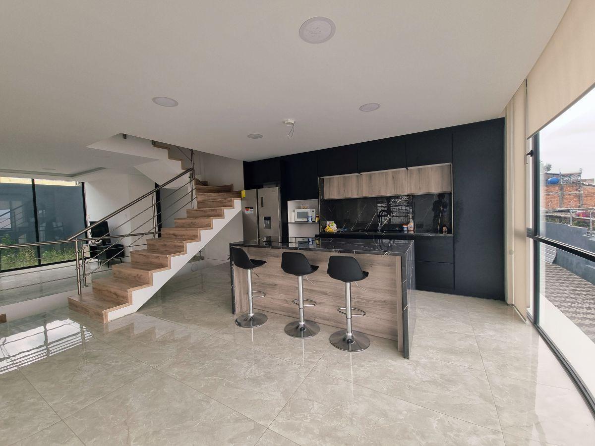 Casas Nuevas a Estrenar en Cochapamba – Diseño, Elegancia y Vista Privilegiada — imagen 3