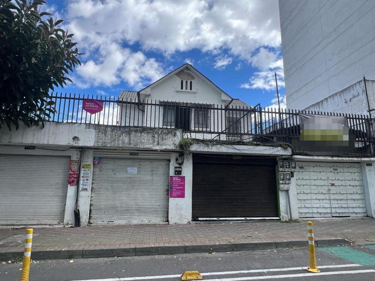 Casa con Suite y 4 Locales Comerciales en Venta Sector La Mariscal — imagen 6