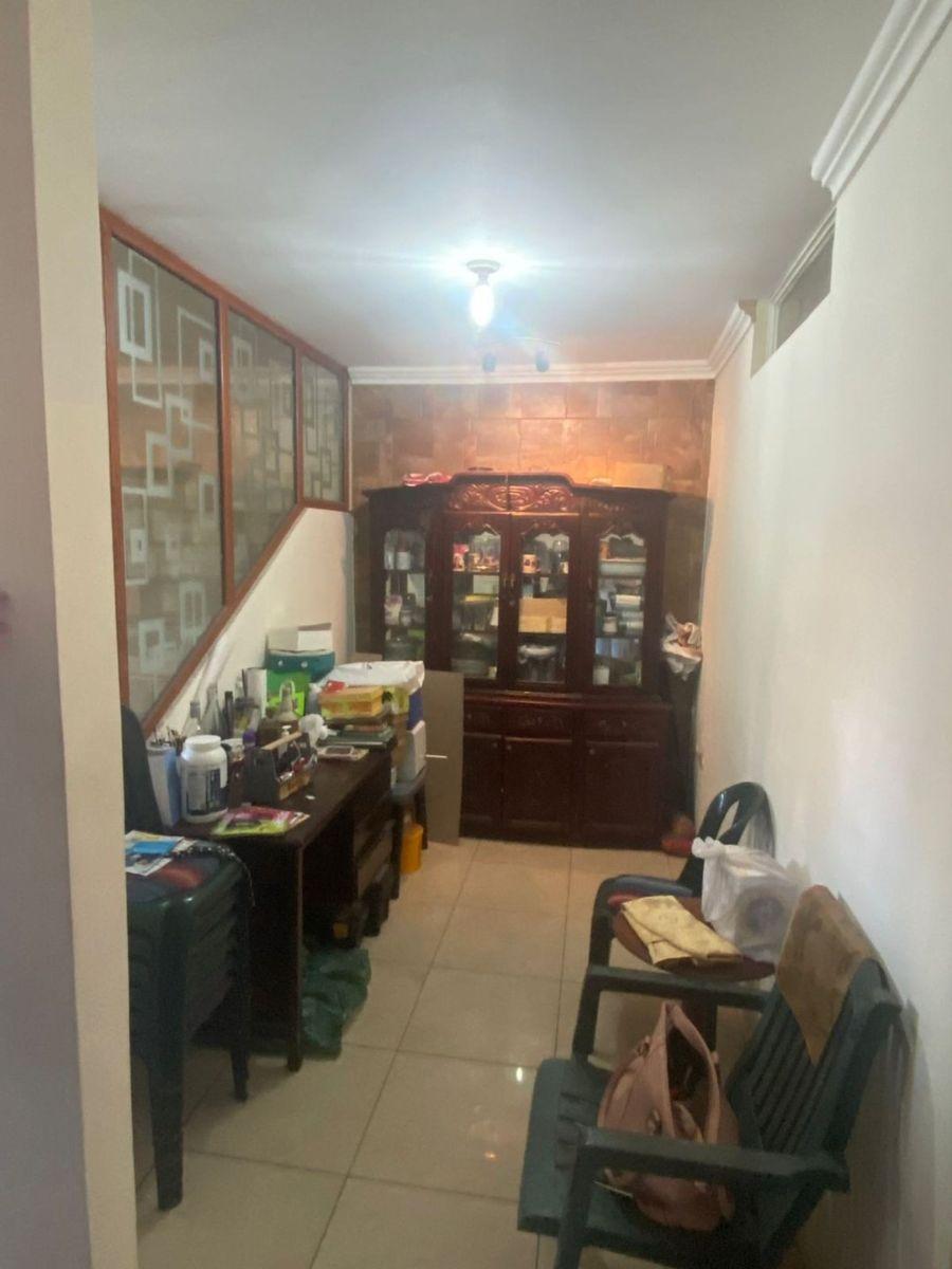 En Venta Casa de 3 Plantas Machala, El Oro — imagen 9
