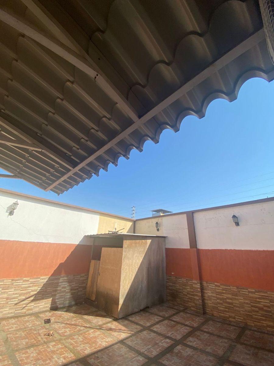 En Venta Casa de 3 Plantas Machala, El Oro — imagen 4