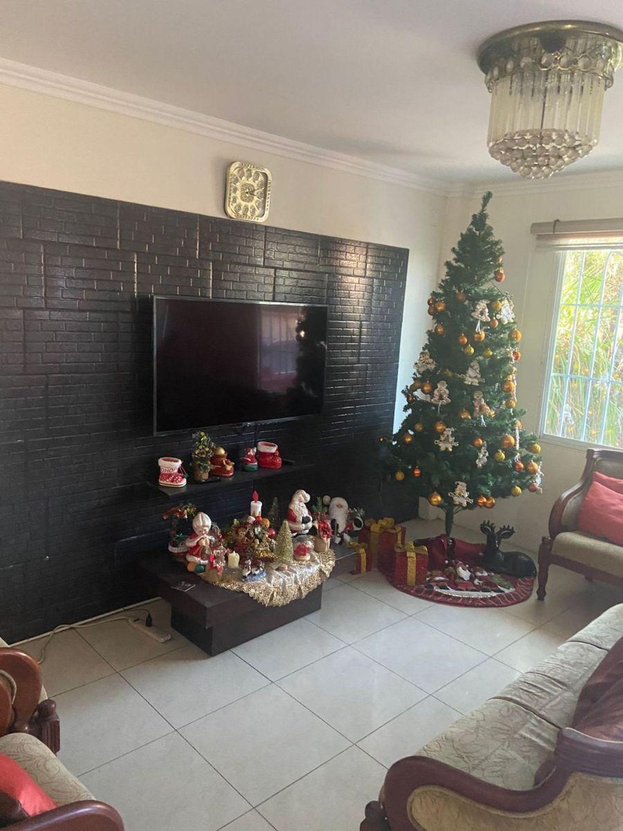 En Venta Casa de 3 Plantas Machala, El Oro — imagen 3