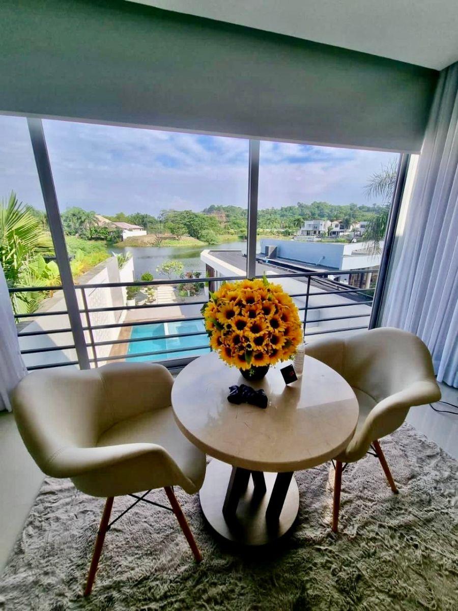 6490. La Laguna - Samborondon Km.8, Vendo Hermosa Casa Frente Al Lago, 4 Dorm., $550.000, Guayas — imagen 7