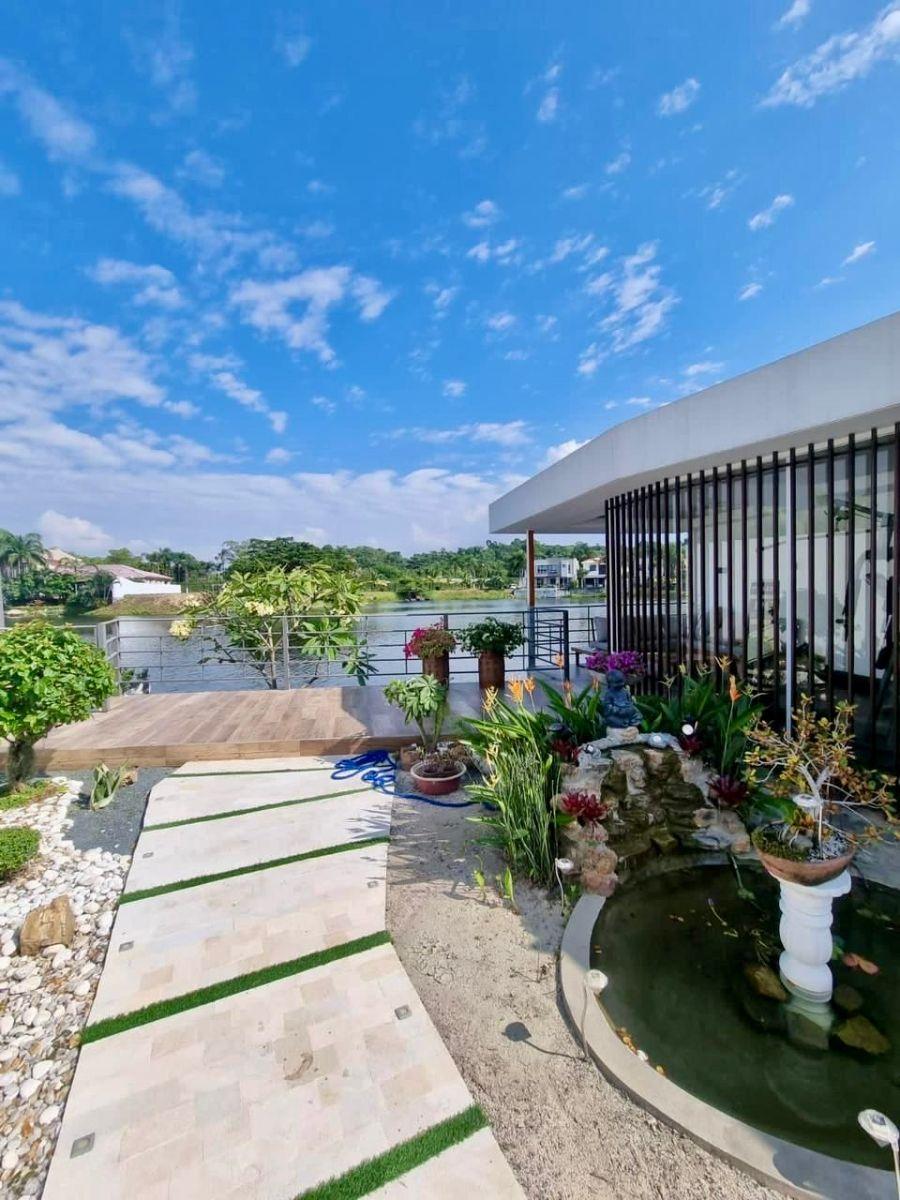6490. La Laguna - Samborondon Km.8, Vendo Hermosa Casa Frente Al Lago, 4 Dorm., $550.000, Guayas — imagen 2