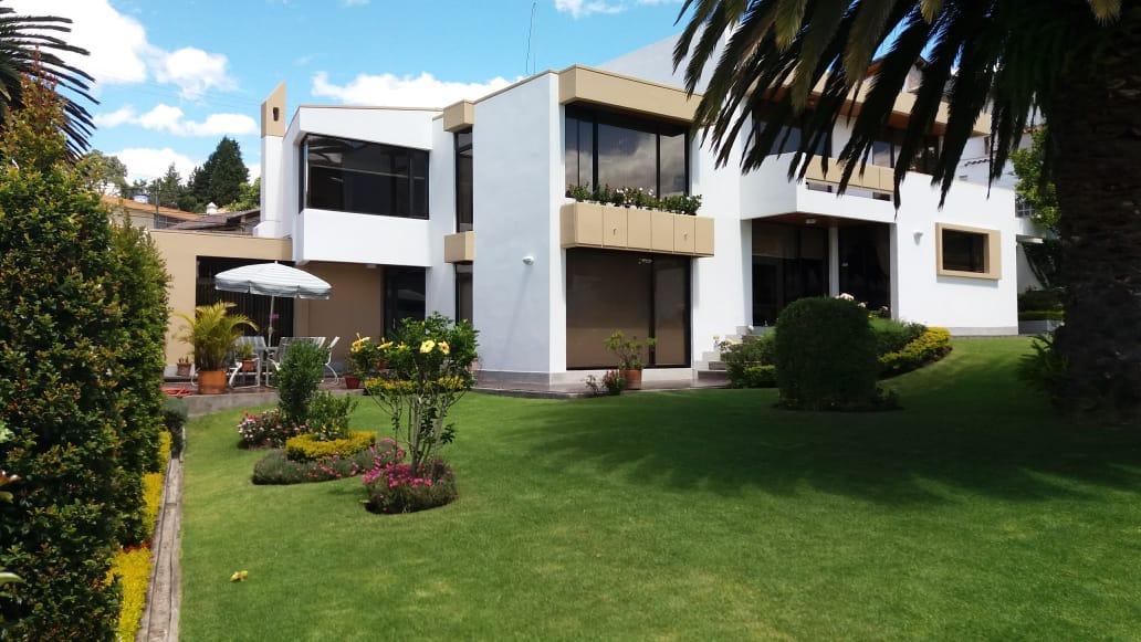 Linda Casa en Miravalle (Oportunidad) — imagen 10