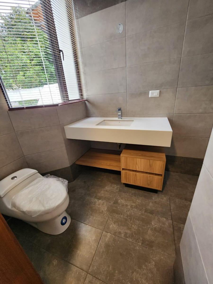 Linda Casa en Miravalle (Oportunidad) — imagen 4