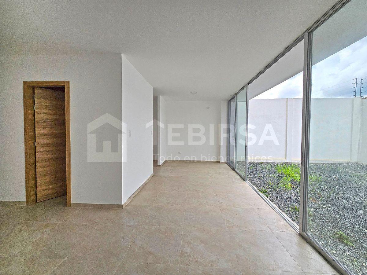 Casa en Venta de 3 Dorm. y Amplio Patio, de Estreno - Urbanización Vistana 2000, Guayas — imagen 10