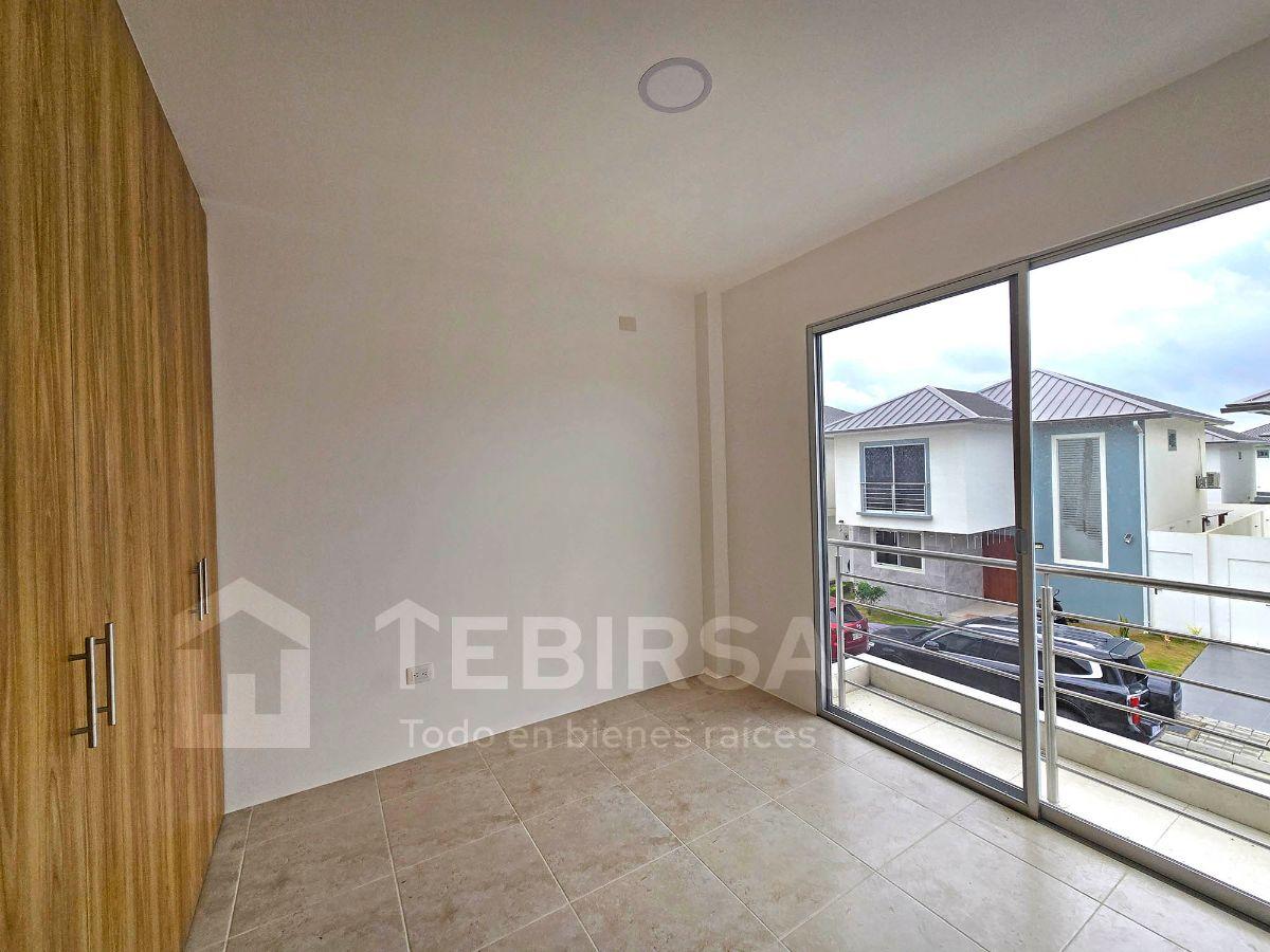 Casa en Venta de 3 Dorm. y Amplio Patio, de Estreno - Urbanización Vistana 2000, Guayas — imagen 9