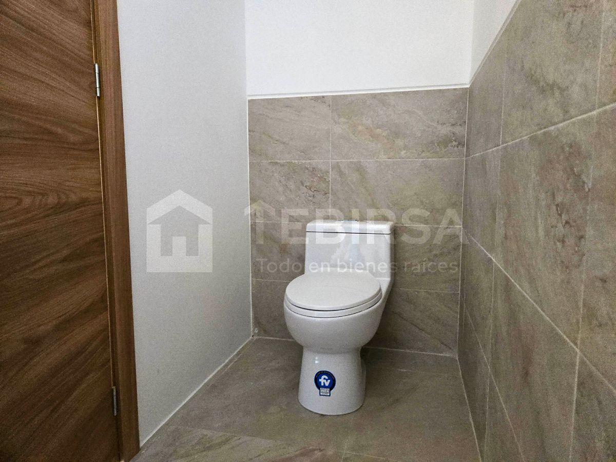 Casa en Venta de 3 Dorm. y Amplio Patio, de Estreno - Urbanización Vistana 2000, Guayas — imagen 4