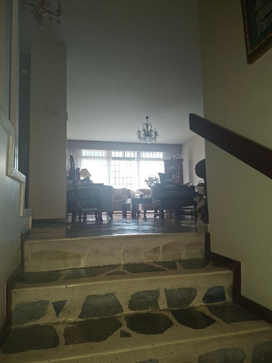 Vendo Amplia Casa con 2 Departamentos en Kennedy Nueva, Guayas — imagen 7