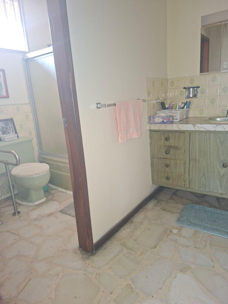 Vendo Amplia Casa con 2 Departamentos en Kennedy Nueva, Guayas — imagen 3