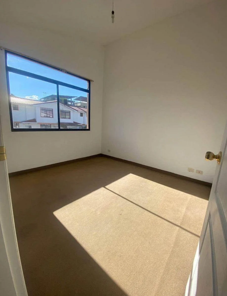 Oportunidad Vendo Casa Sector San Pedro de Taboada Valle de Los Chillos — imagen 8