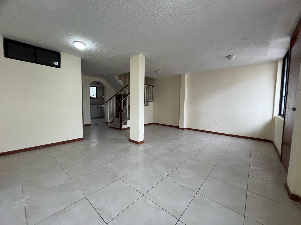 Armenia 2 Vendo Casa en Conjunto Pueblo Blanco — imagen 2