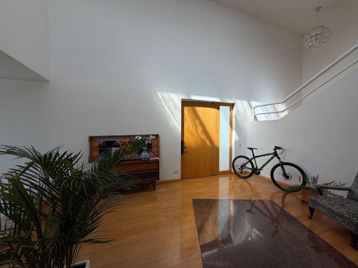 Casa en Venta Urbanización El Condado Bonita, Amplia, 4 Dorm.. Provincia de Pichincha — imagen 4