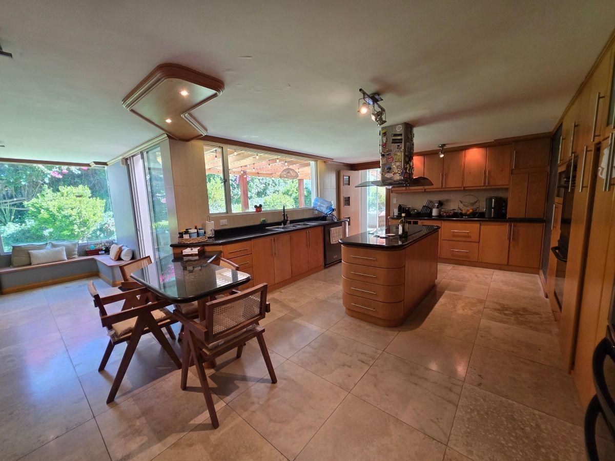 Linda Casa de Venta en Nayon Urbanización — imagen 6