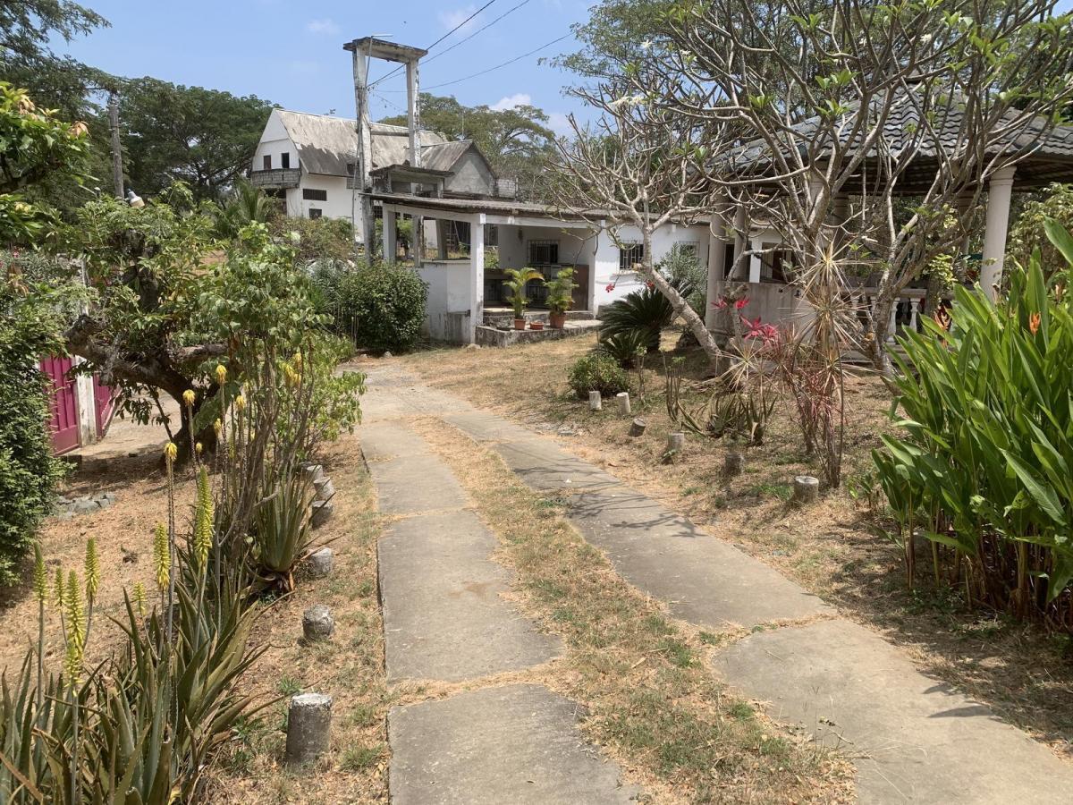 Casa en Venta con 5.205 m Cuadrados de Terreno en Via a La Costa Km 22.5, Guayas — imagen 2