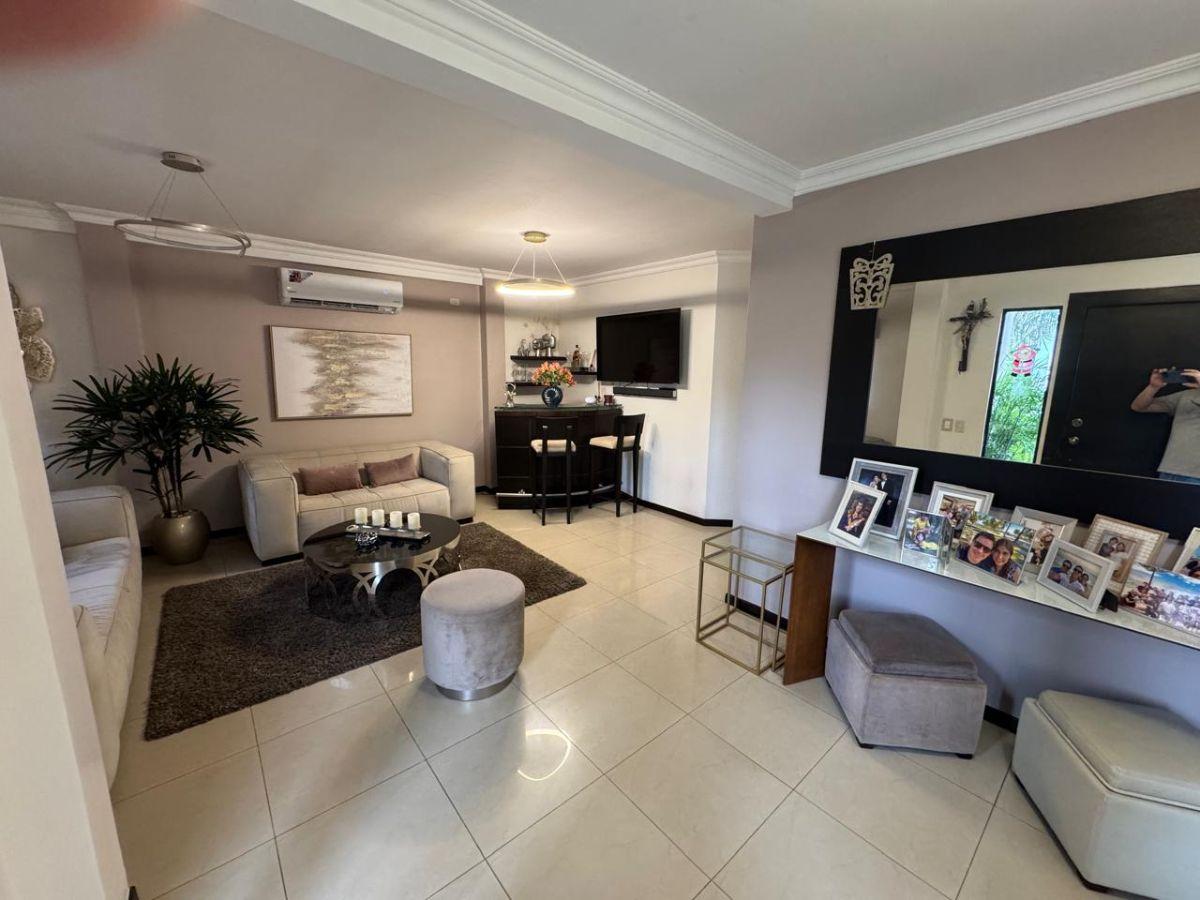 Venta, Casa en Ciudad Celeste Etapa La Ria /samborondon, Guayas — imagen 9