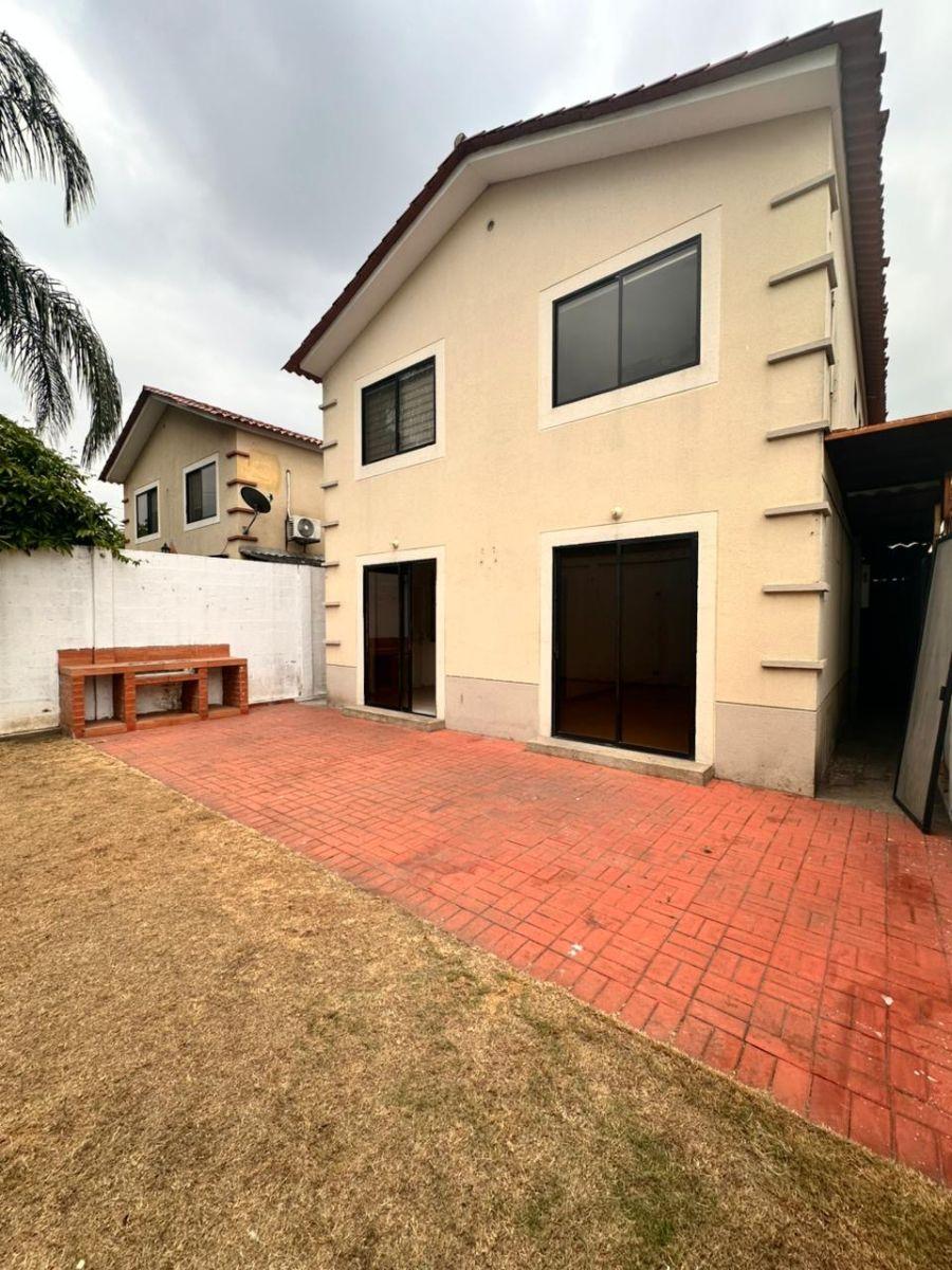 Venta, Casa en Ciudad Celeste Etapa La Ria /samborondon, Guayas — imagen 3