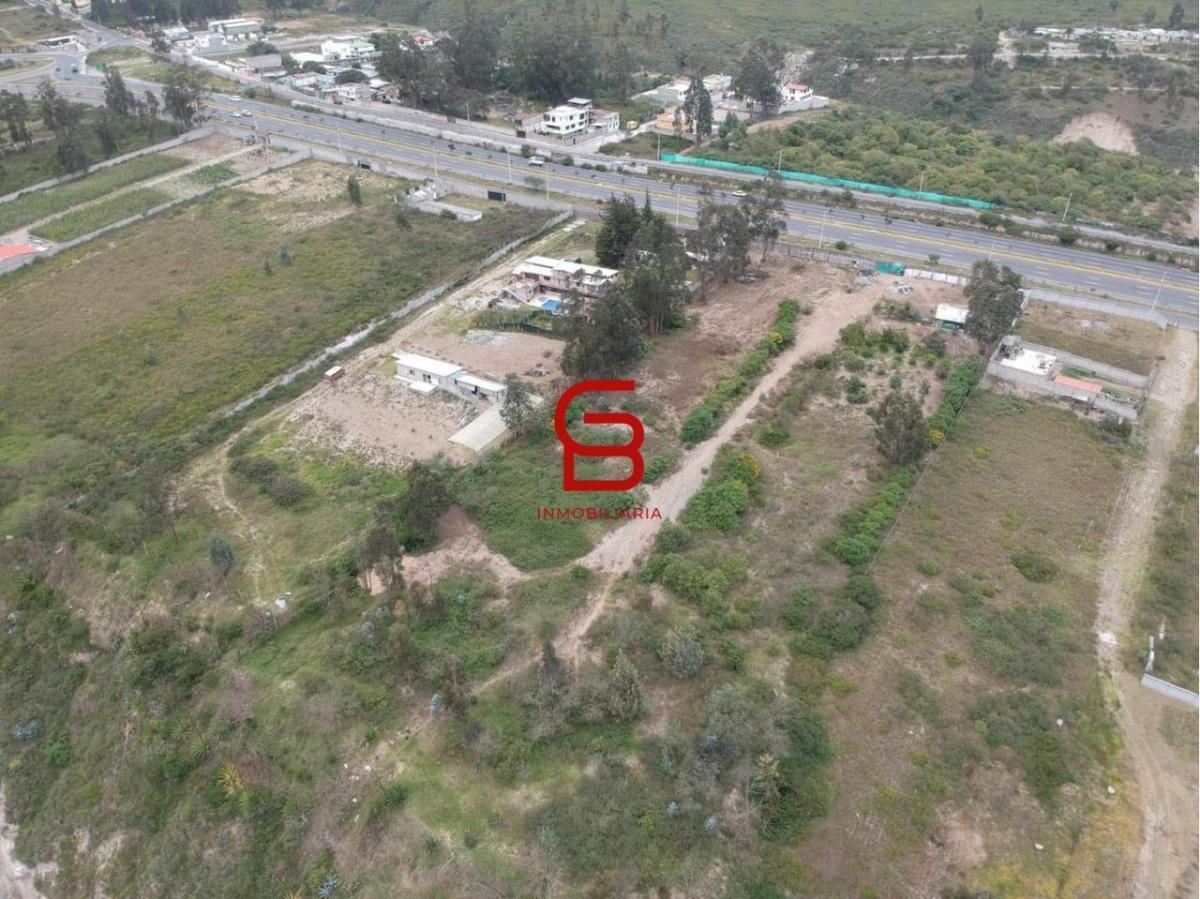 Vendo Terreno 10.715 m² a 5 Min. Cc Portal E Intercambiador Carcelen — imagen 2