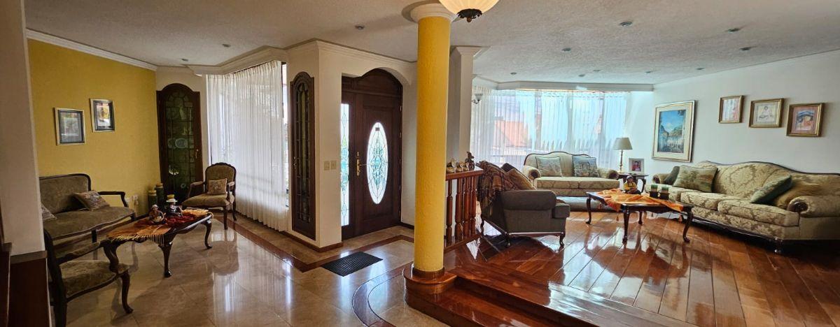 Hermosa Casa en Venta, Urbanizacion Pinar Bajo, 5 Dorm. — imagen 10