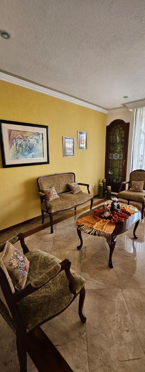 Hermosa Casa en Venta, Urbanizacion Pinar Bajo, 5 Dorm. — imagen 7