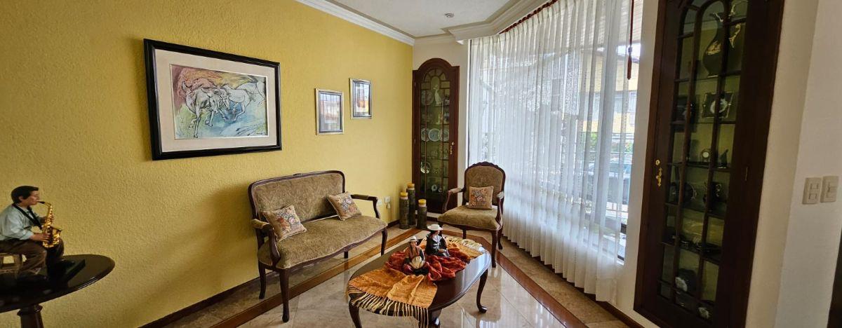 Hermosa Casa en Venta, Urbanizacion Pinar Bajo, 5 Dorm. — imagen 6