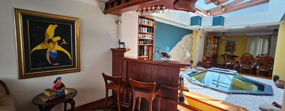 Hermosa Casa en Venta, Urbanizacion Pinar Bajo, 5 Dorm. — imagen 5