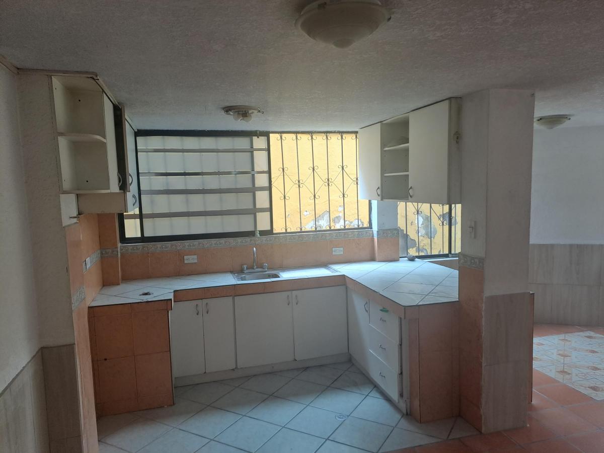 Vendo Casa Rentera Sector Solca — imagen 9