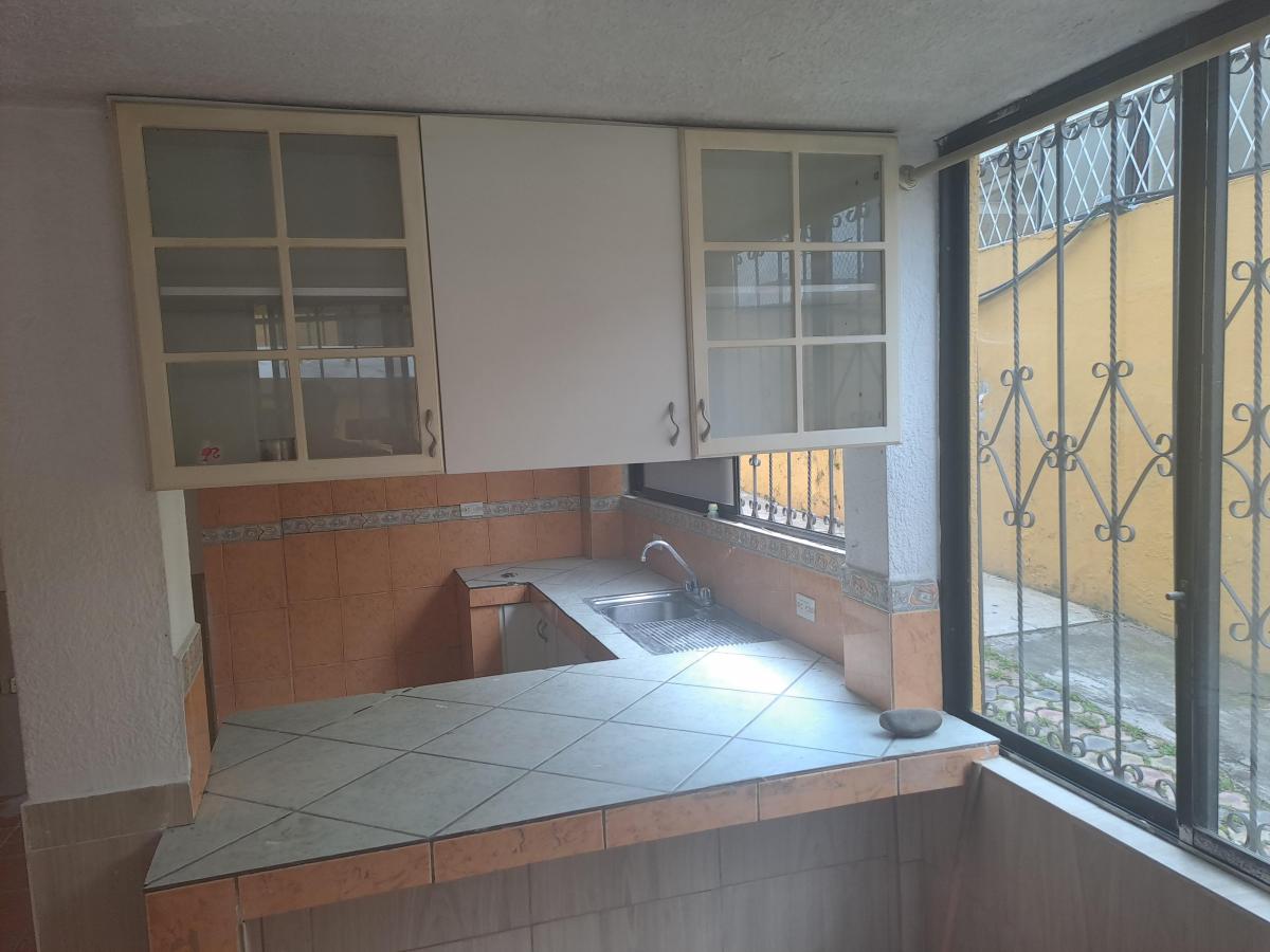 Vendo Casa Rentera Sector Solca — imagen 7