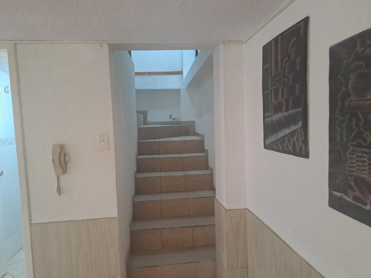 Vendo Casa Rentera Sector Solca — imagen 6