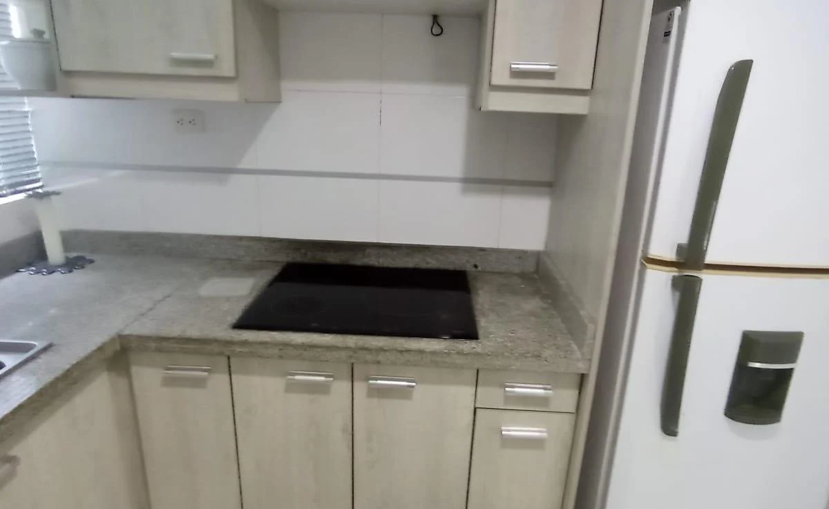 Departamento en Venta de 2 Habitaciones en Tonsupa Frente a La Piscina — imagen 8