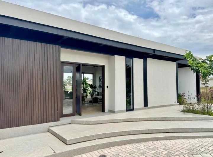 Puembo - Sector La Gruta 588.61 m² en Venta Terreno Unifamiliar Cos 100% — imagen 1