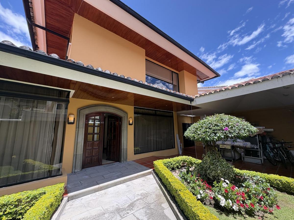 Casa Venta Santa Lucia Cumbaya — imagen 10