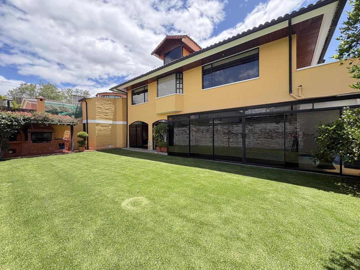 Casa Venta Santa Lucia Cumbaya — imagen 9