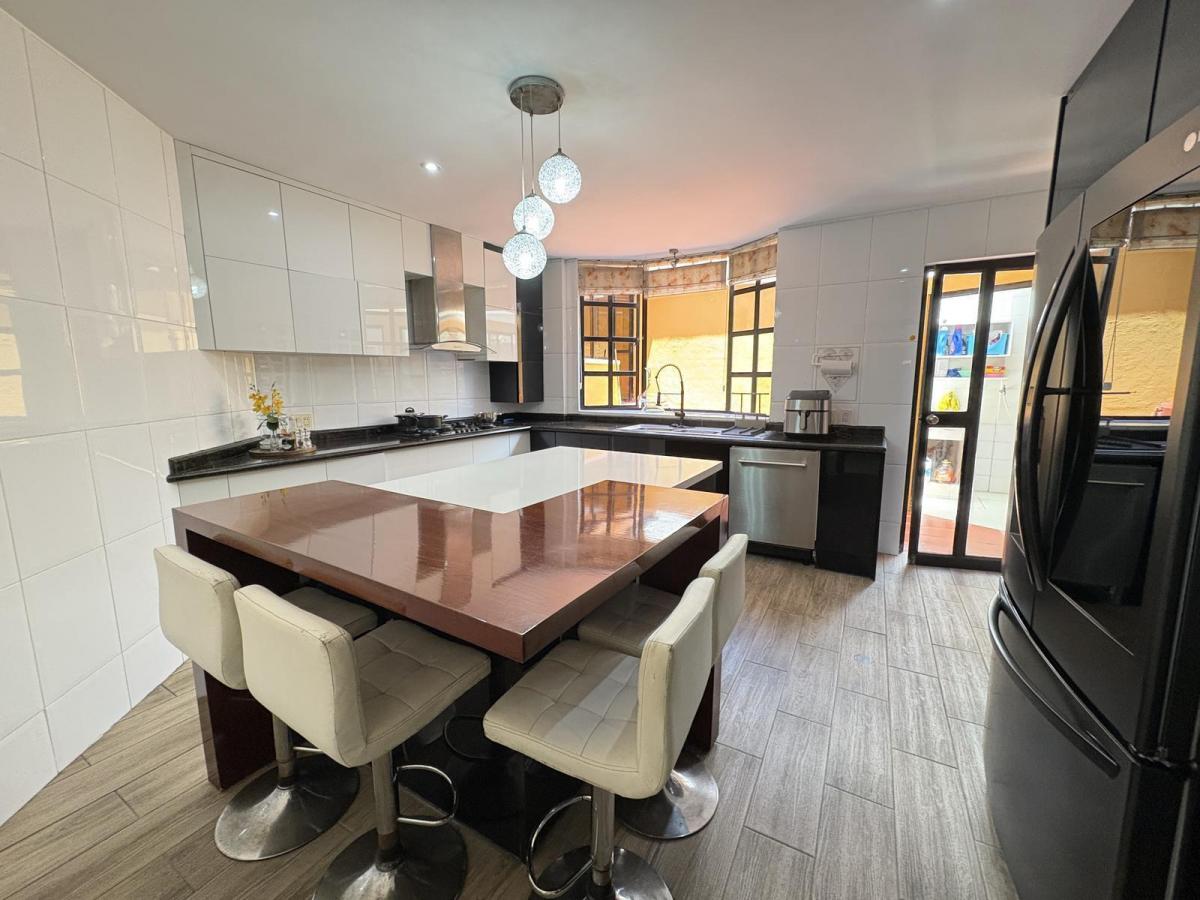 Casa Venta Santa Lucia Cumbaya — imagen 4