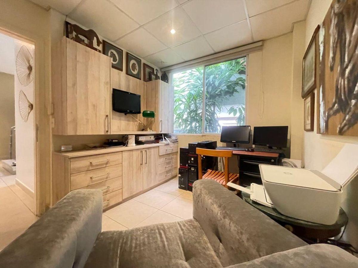 Venta Casa Urb. Privada Terranostra - 320 m² - A. Quintana, Guayas — imagen 8