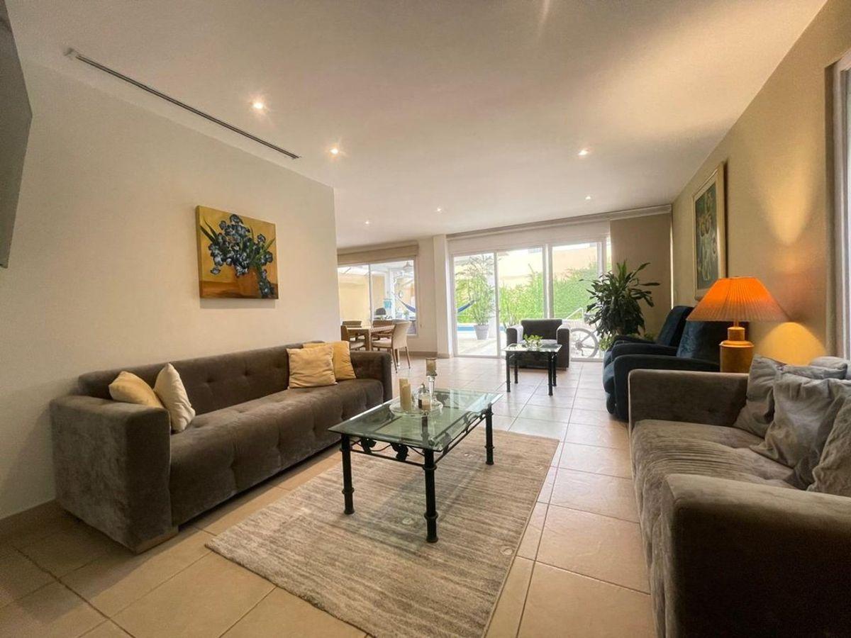 Venta Casa Urb. Privada Terranostra - 320 m² - A. Quintana, Guayas — imagen 6