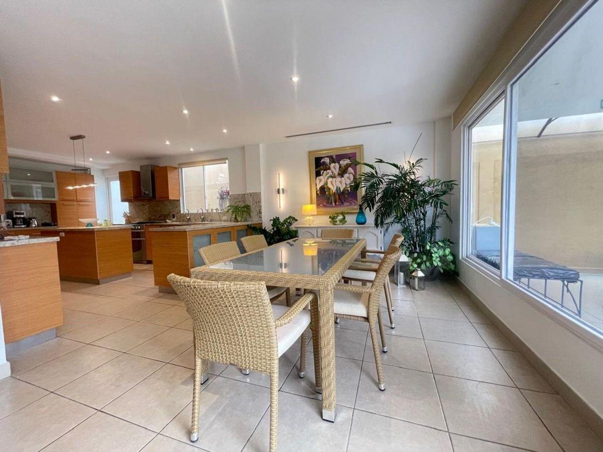 Venta Casa Urb. Privada Terranostra - 320 m² - A. Quintana, Guayas — imagen 2
