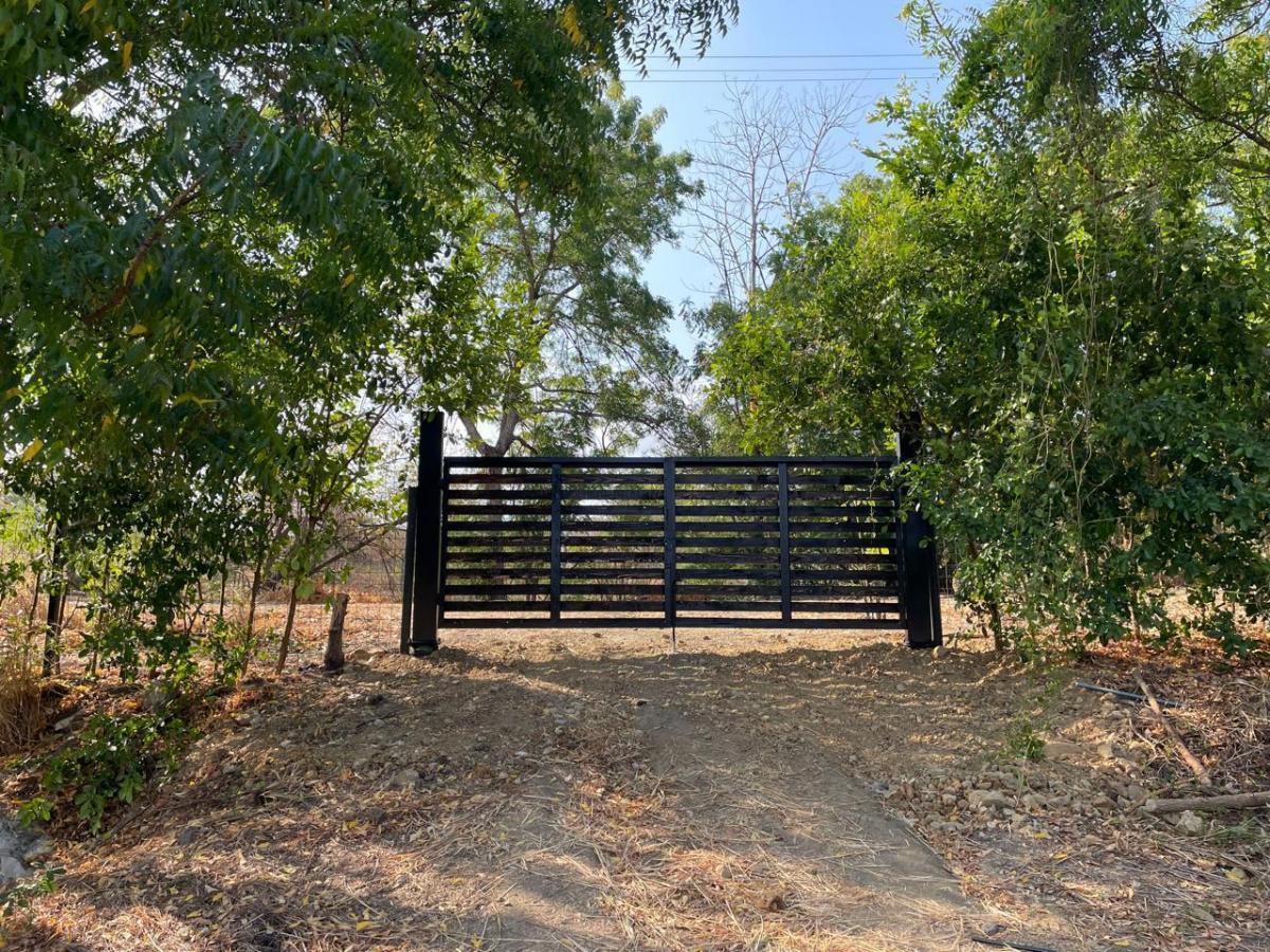Lomas del Bosque Terreno en Venta Al Pie del Lago Via a La Costa, Guayas — imagen 10