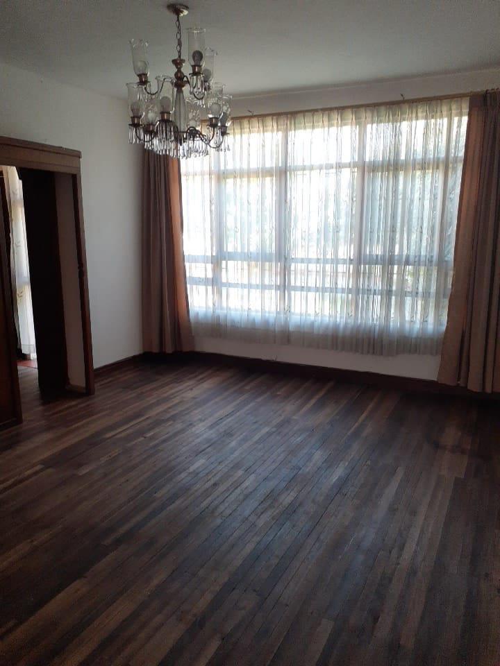 Casa Comercial Rentera en Venta Av 6 de Diciembre y Av El Inca — imagen 3