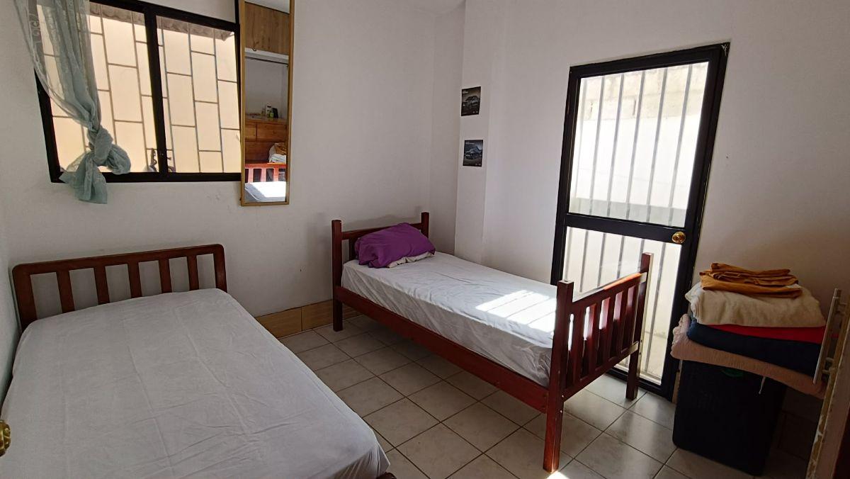 Vendo Casa con Amplia Terraza en Sector Costa Azul Salinas — imagen 3