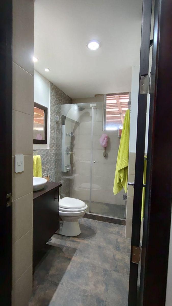 Venta de Departamento Grande en Urbanización Segura en Monteserrin — imagen 4