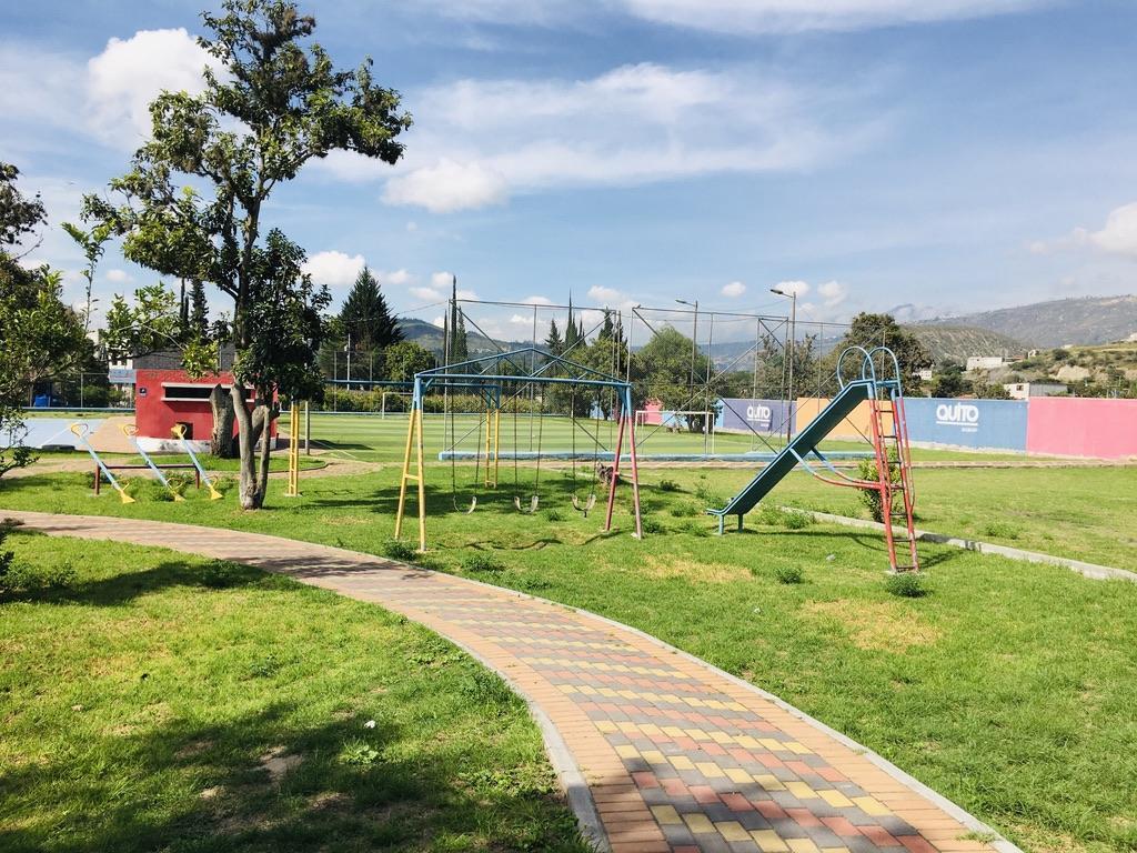 Jal. Venta Quinta en Guayllabamba, con Casa 2 Pisos, Bbq y Árboles Frutales — imagen 2