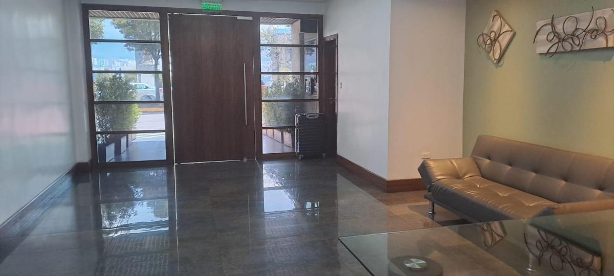 Espacioso Departamento de 105 m² en Eloy Alfaro y Gaspar de Villaroel — imagen 10