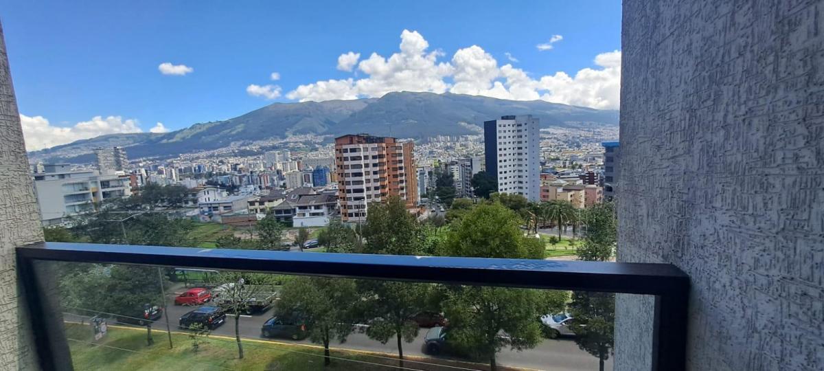 Espacioso Departamento de 105 m² en Eloy Alfaro y Gaspar de Villaroel — imagen 3