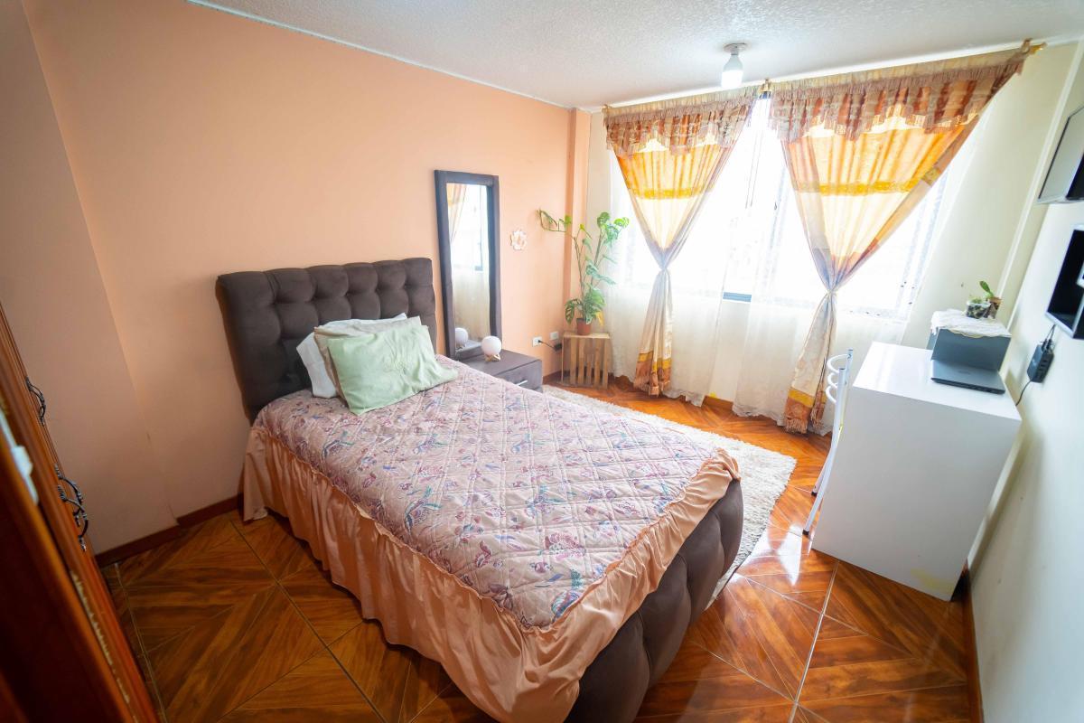 Casa en Venta con Local Comercial Calderon 377 m² — imagen 5